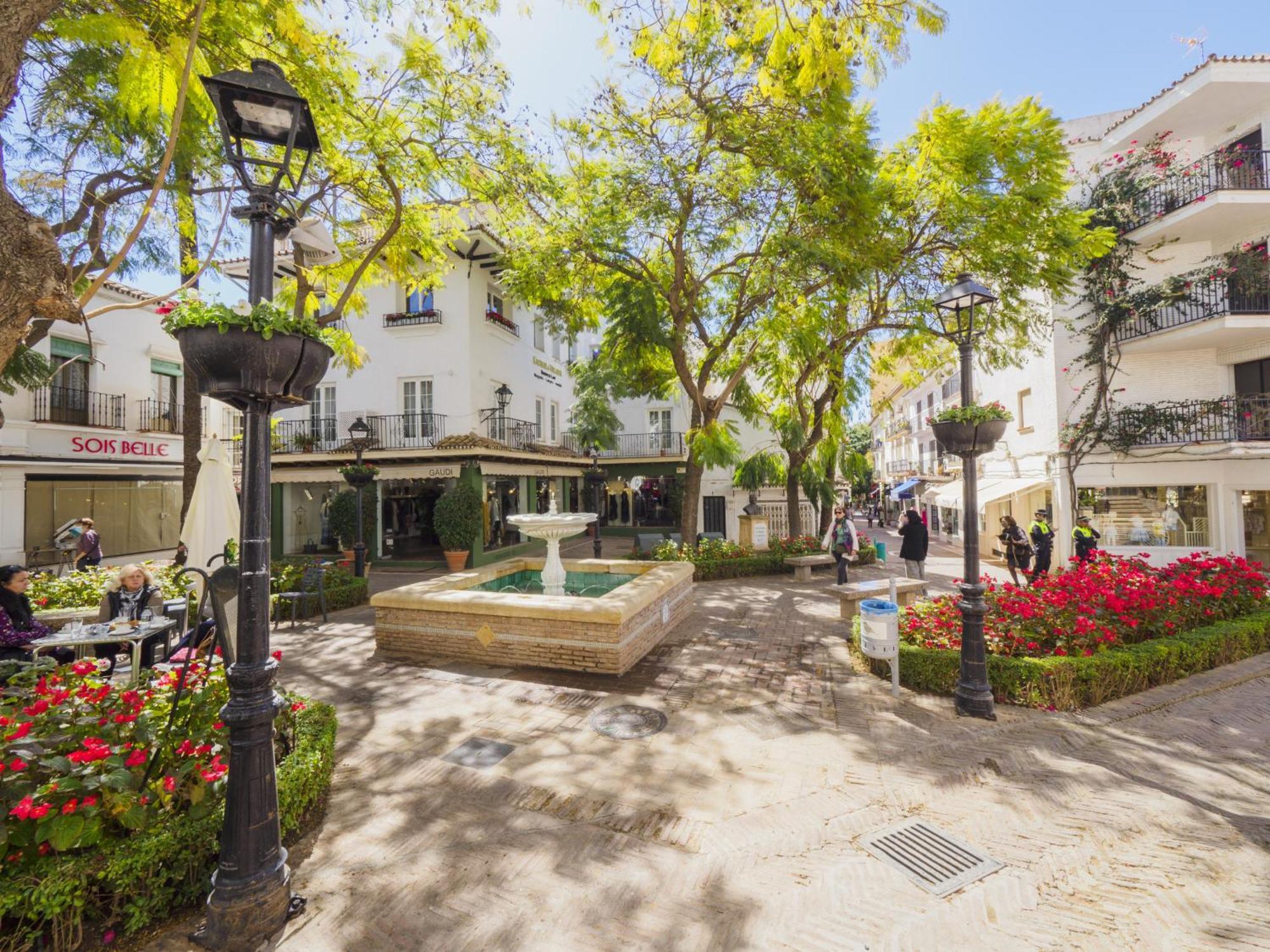Cubo's Estudio Cabopino Port & Parking Apartamento