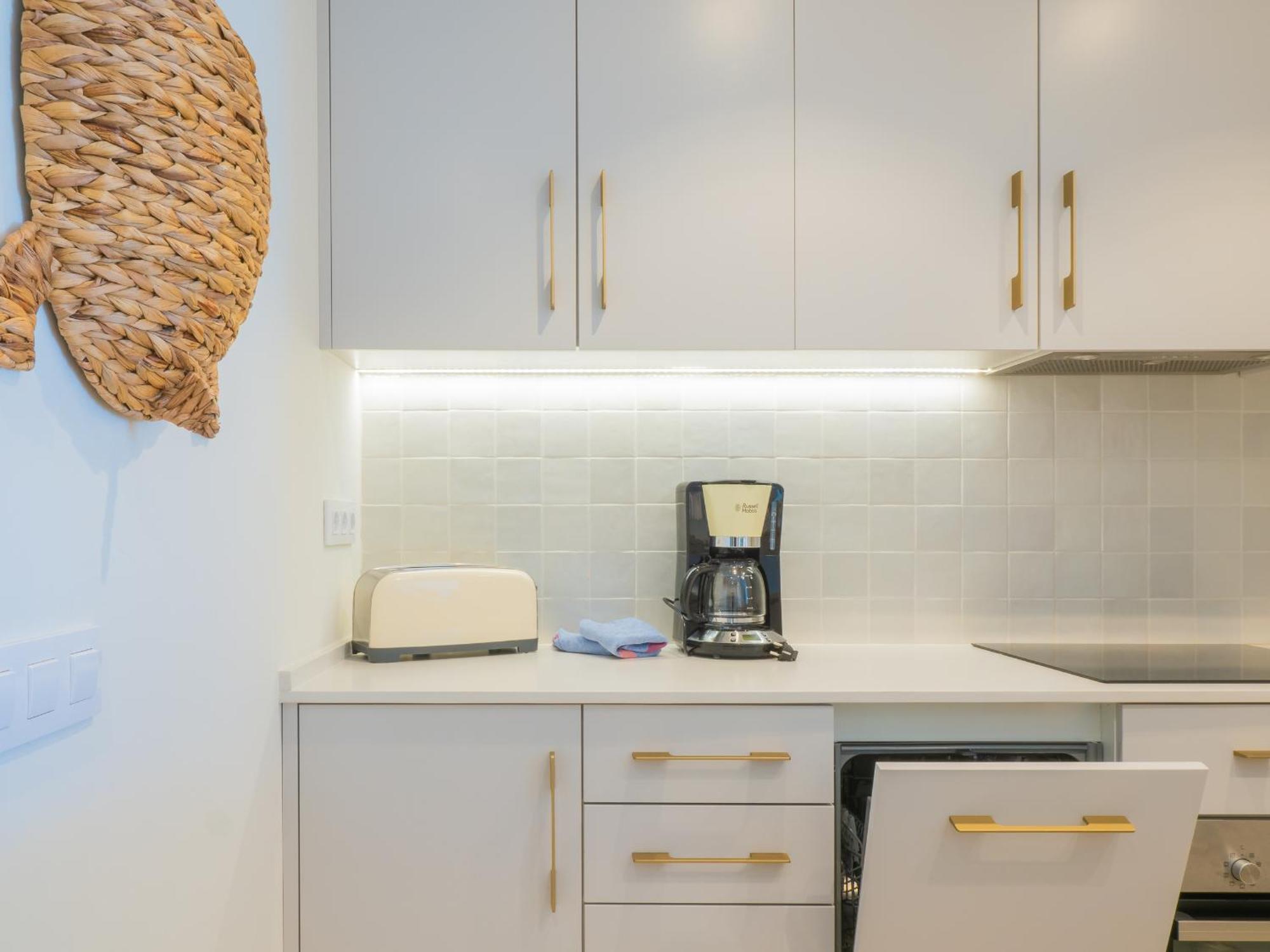 Apartamento Cubo's Estudio Cabopino Port & Parking Marbella