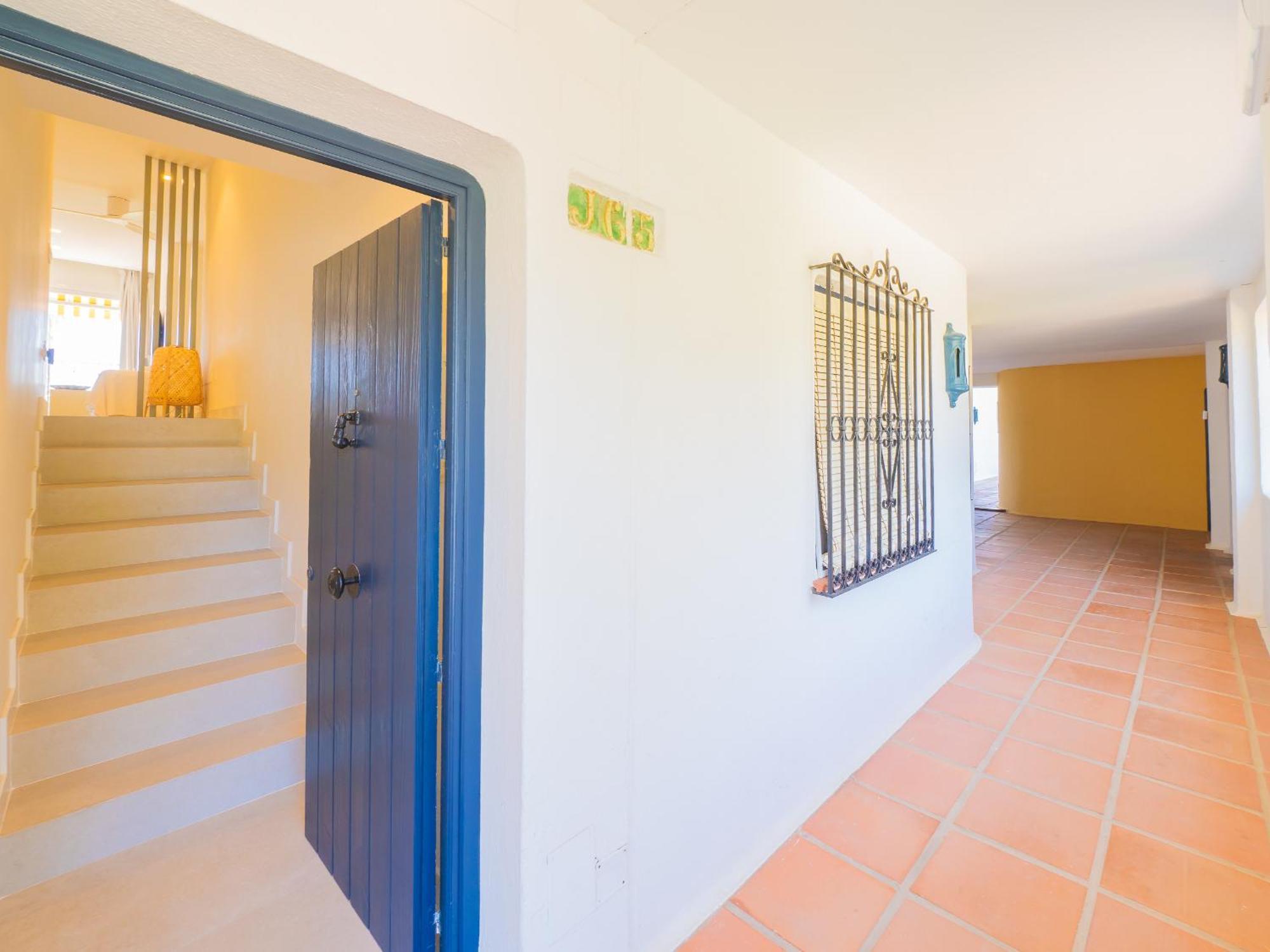 Apartamento Cubo's Estudio Cabopino Port & Parking