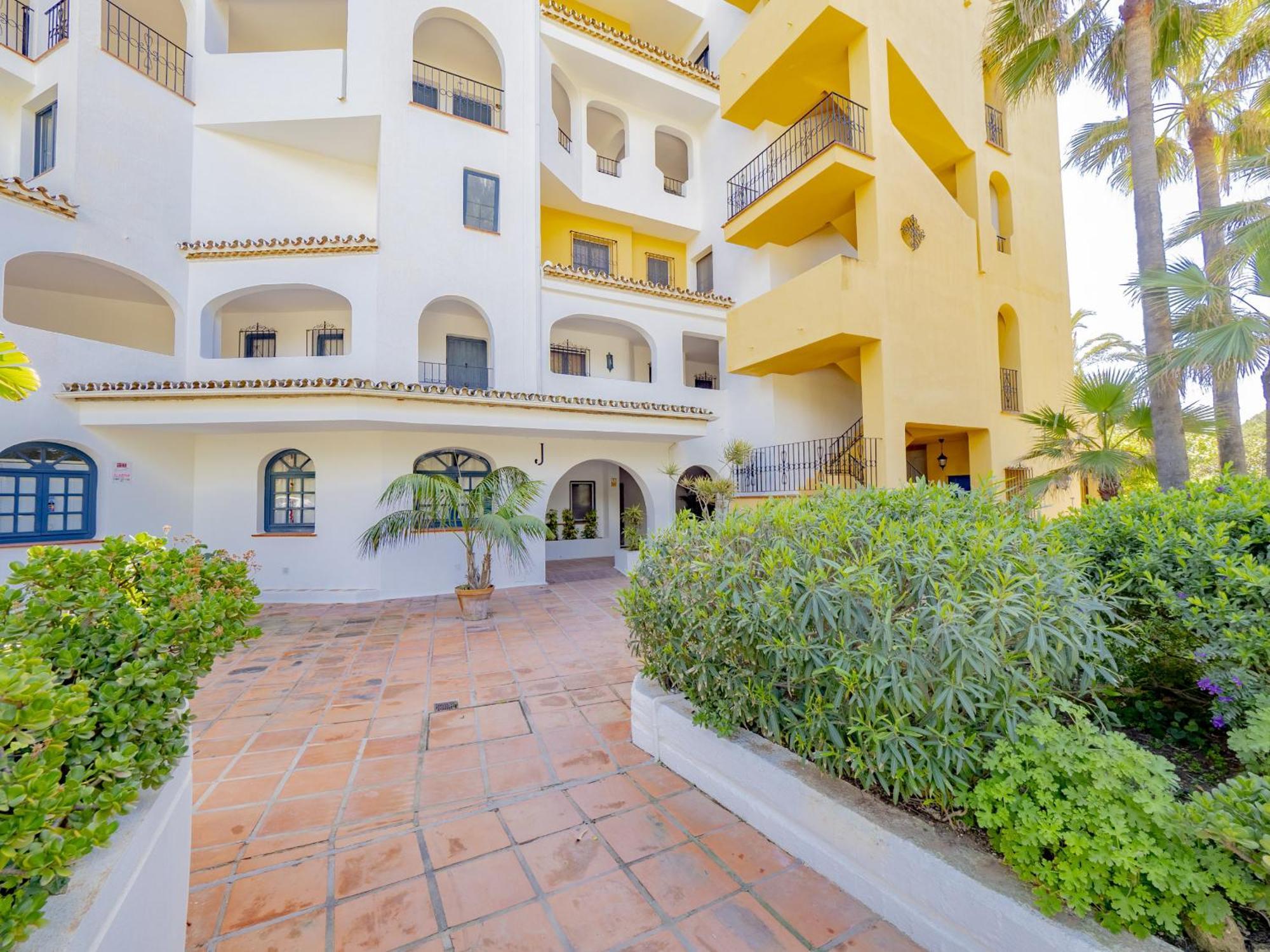 Cubo's Estudio Cabopino Port & Parking Apartamento *