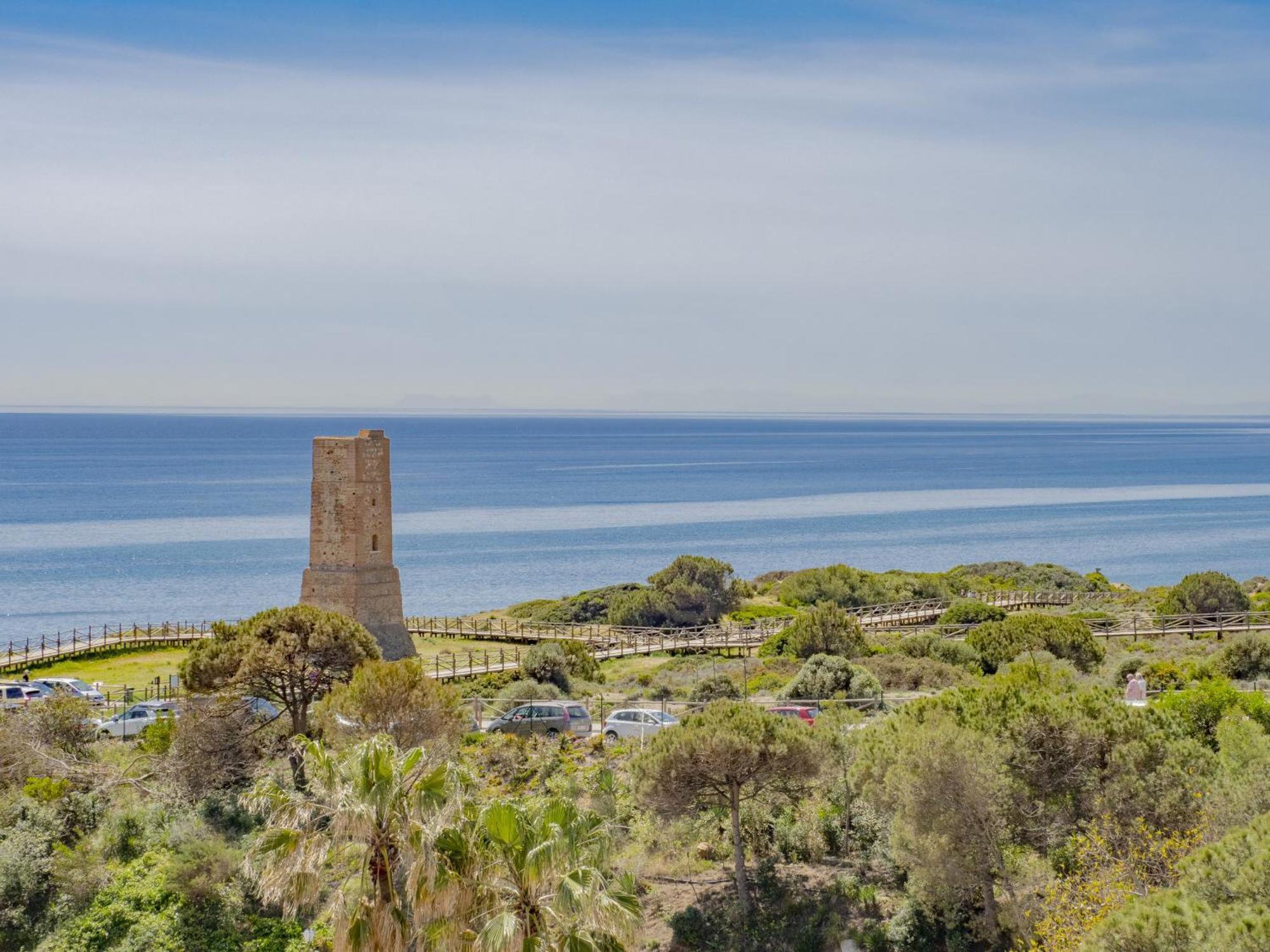 Apartamento Cubo's Estudio Cabopino Port & Parking *